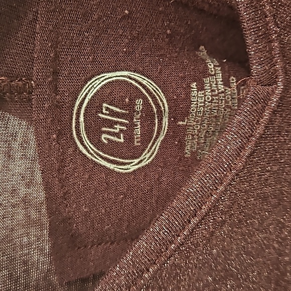 Maurices 24/ 7 Women Top Size L Purple W Silver Mixed, Cross String Around Neck - Picture 5 of 8